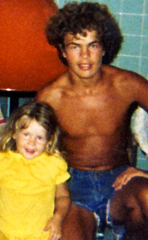Photos From Chelsea Lately Staff The Awkward Years E Online